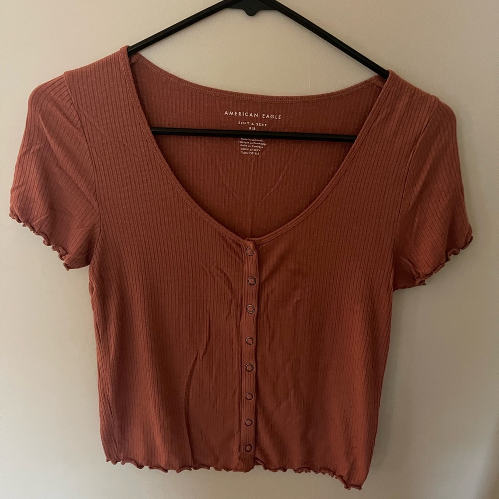 Size small American Eagle crop top.